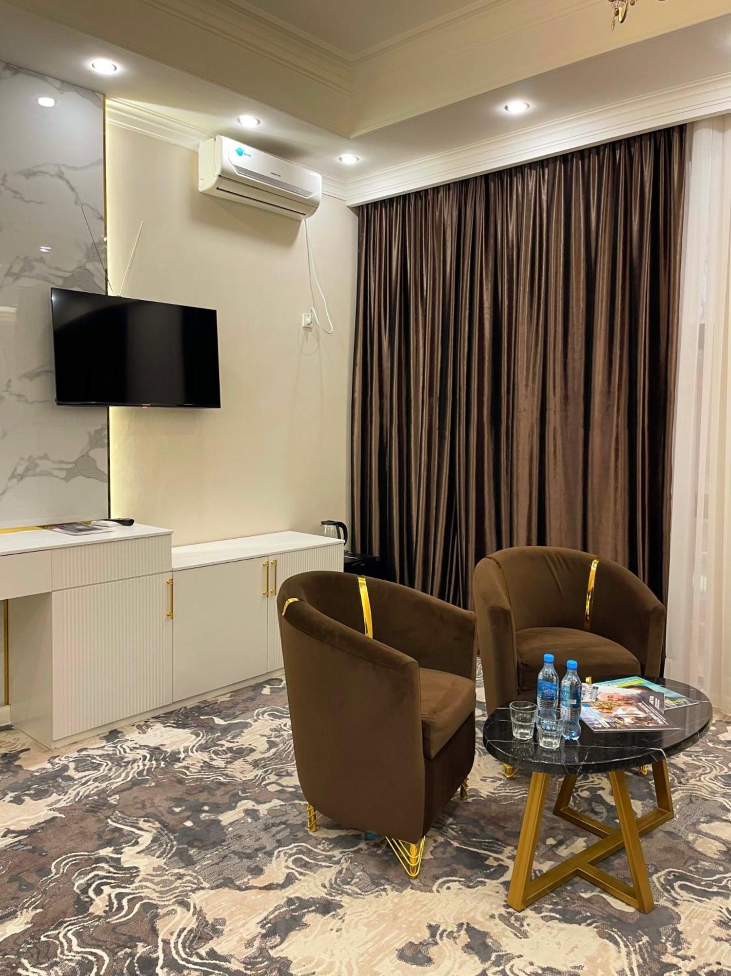 Hotel Jasmine Taraz Zewnętrze zdjęcie